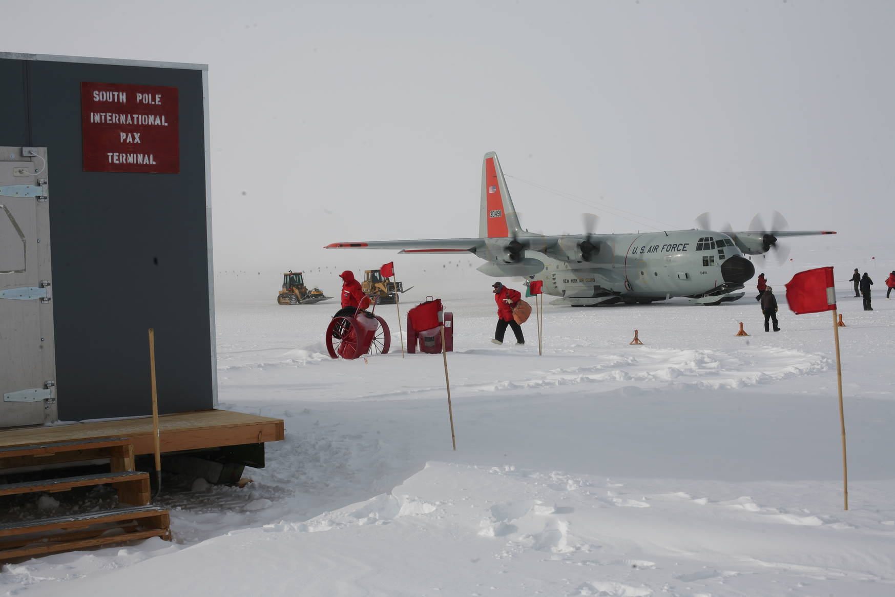 Arrival at the South Pole Passenger terminal. Psssst, secret: It's really just a small metal shack.